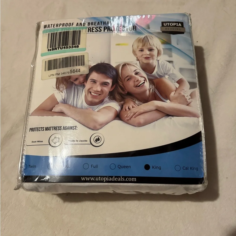 Utopia bedding waterproof terry mattress protector